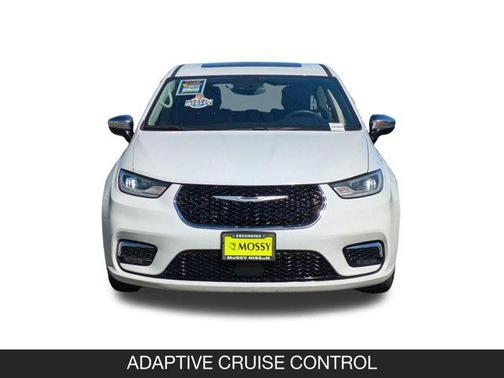 2023 Chrysler Pacifica Hybrid Limited