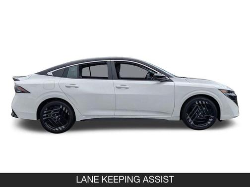 Aspen White/Super Black 2026 Nissan Sentra SR
