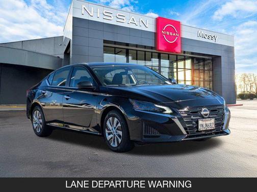 2025 Nissan Altima S FWD