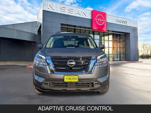 2025 Nissan Pathfinder SV FWD