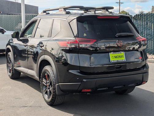 Super Black 2026 Nissan Rogue Rock Creek