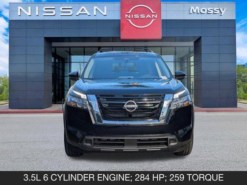 2025 Nissan Pathfinder SV FWD