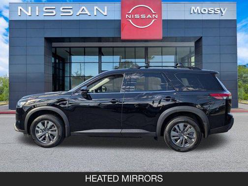 2025 Nissan Pathfinder SV FWD