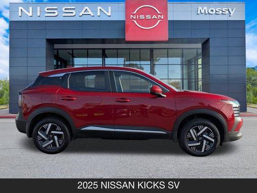 2025 Nissan Kicks SV