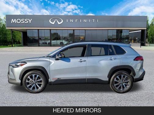 2025 Toyota Corolla Cross XLE