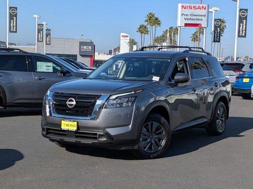 2025 Nissan Pathfinder SV FWD