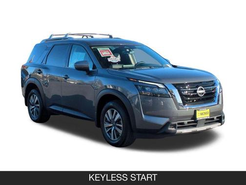 Gun Metallic 2025 Nissan Pathfinder SL 4WD