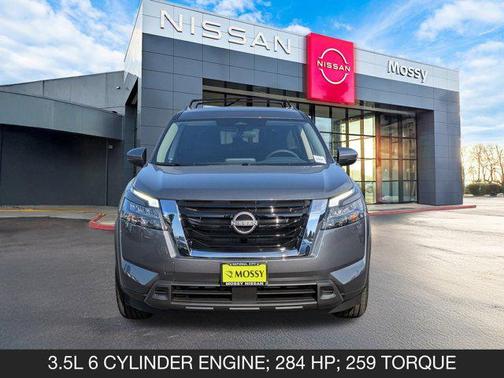 2025 Nissan Pathfinder SV FWD