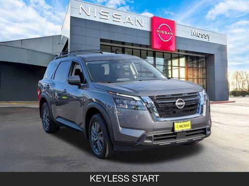 2025 Nissan Pathfinder SV FWD