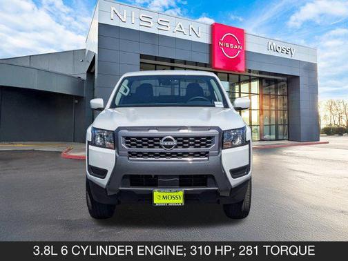 2025 Nissan Frontier SV