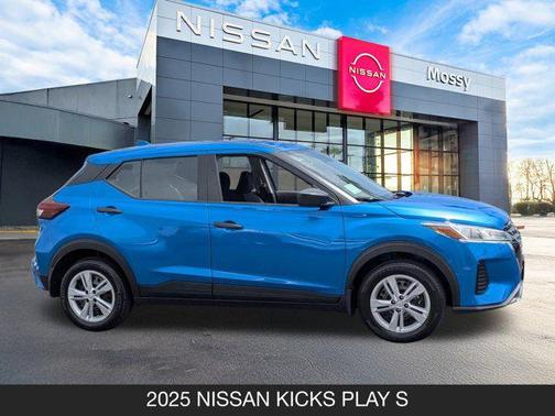 2025 Nissan Kicks S