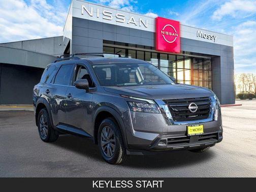 2025 Nissan Pathfinder SV FWD