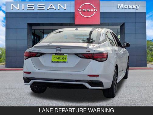 2025 Nissan Sentra SR