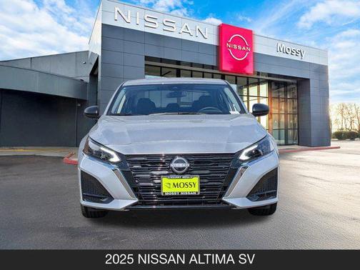 2025 Nissan Altima SV FWD