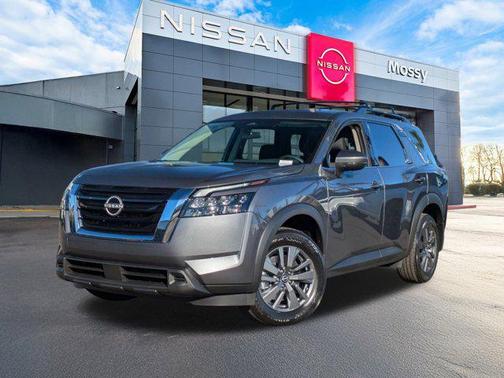 2025 Nissan Pathfinder SV FWD