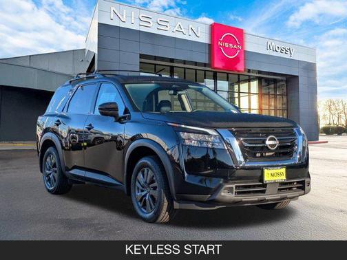 2025 Nissan Pathfinder SV FWD