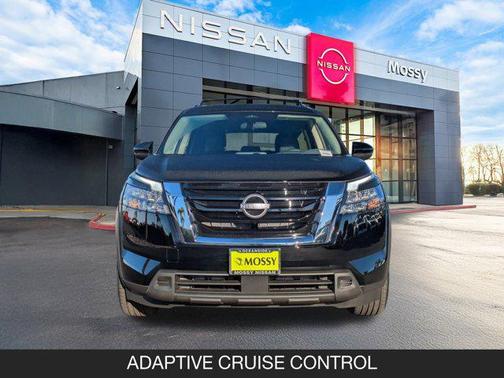 2025 Nissan Pathfinder SV FWD