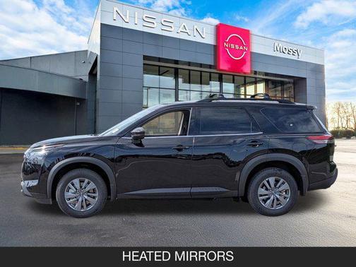 2025 Nissan Pathfinder SV FWD