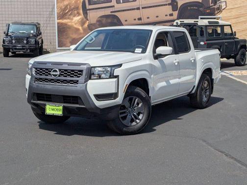 2025 Nissan Frontier SV