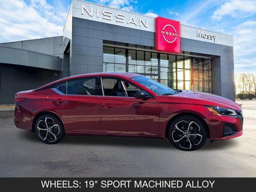 2025 Nissan Altima SR FWD