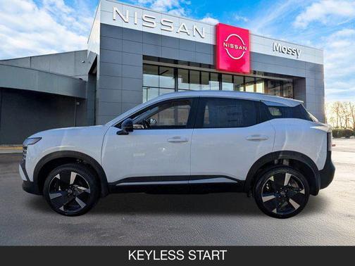 2026 Nissan Kicks SR