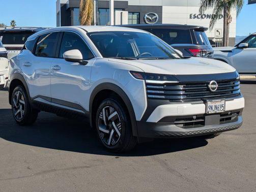 2025 Nissan Kicks SV