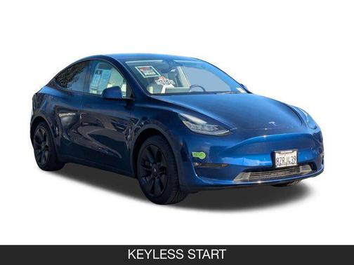 Deep Blue Metallic 2022 Tesla Model Y Long Range Dual Motor All-Wheel Drive