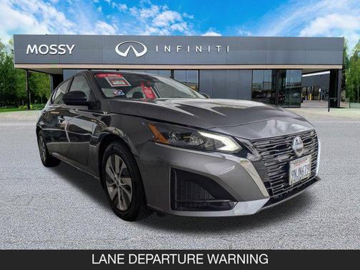 2025 Nissan Altima S FWD