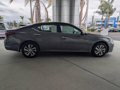 2025 Nissan Altima S FWD