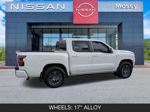 2025 Nissan Frontier SV