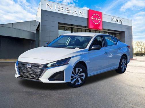 2025 Nissan Altima S FWD