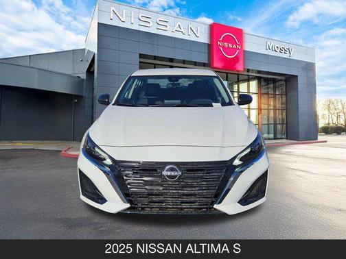 2025 Nissan Altima S FWD
