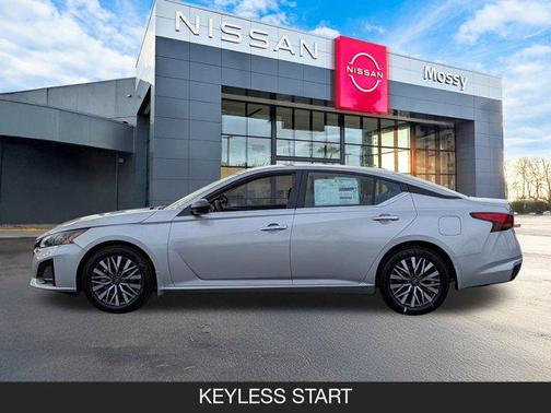 2025 Nissan Altima SV FWD