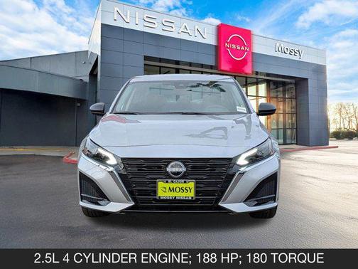 2025 Nissan Altima SV FWD