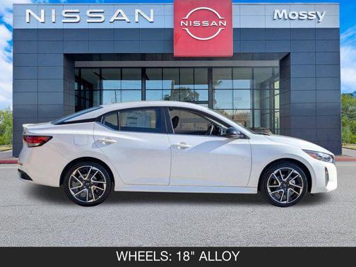 2025 Nissan Sentra SR