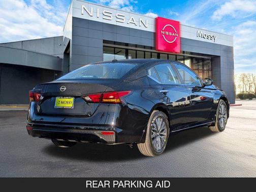 2025 Nissan Altima SV FWD