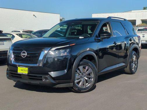 2024 Nissan Pathfinder SV FWD