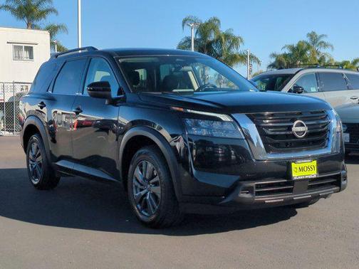 2024 Nissan Pathfinder SV FWD