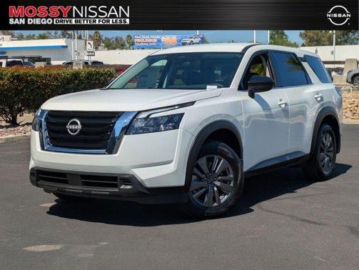 2025 Nissan Pathfinder S