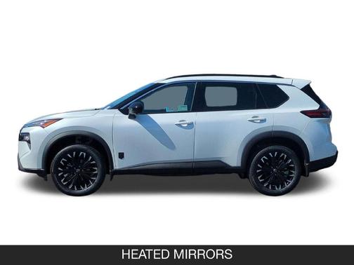 Everest White Pearl Tricoat 2026 Nissan Rogue Dark Armor