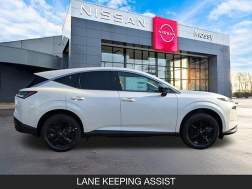 2025 Nissan Murano SV