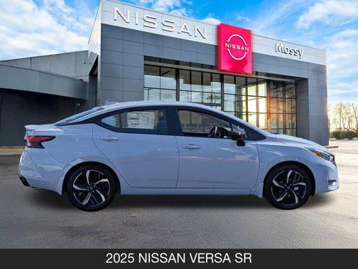 2025 Nissan Versa 1.6 S