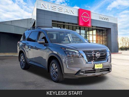 2025 Nissan Pathfinder SV FWD