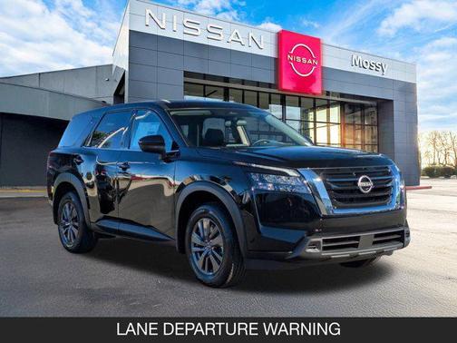 2025 Nissan Pathfinder S FWD