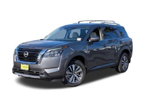 2025 Nissan Pathfinder SL FWD