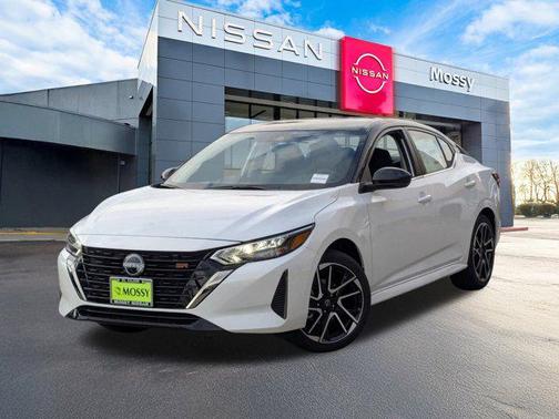 2025 Nissan Sentra SR