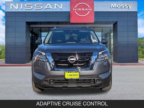 2025 Nissan Pathfinder SV FWD