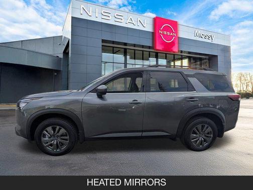 2025 Nissan Pathfinder SV FWD