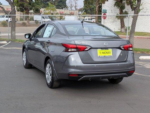 2025 Nissan Versa 1.6 S