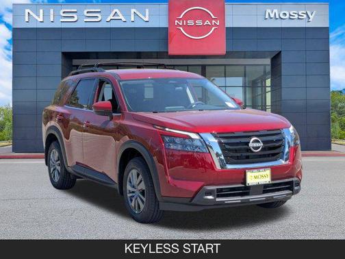 2025 Nissan Pathfinder SV FWD